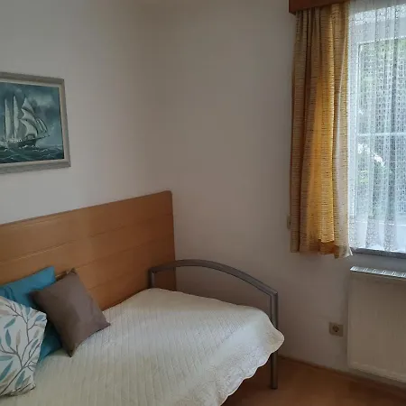 11 Apartment