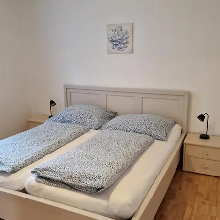 11 Apartment